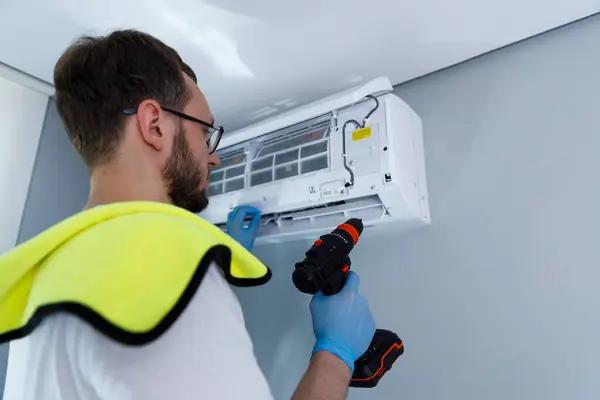 HVAC Contractors’ Techniques for Finding Common Heating Issues